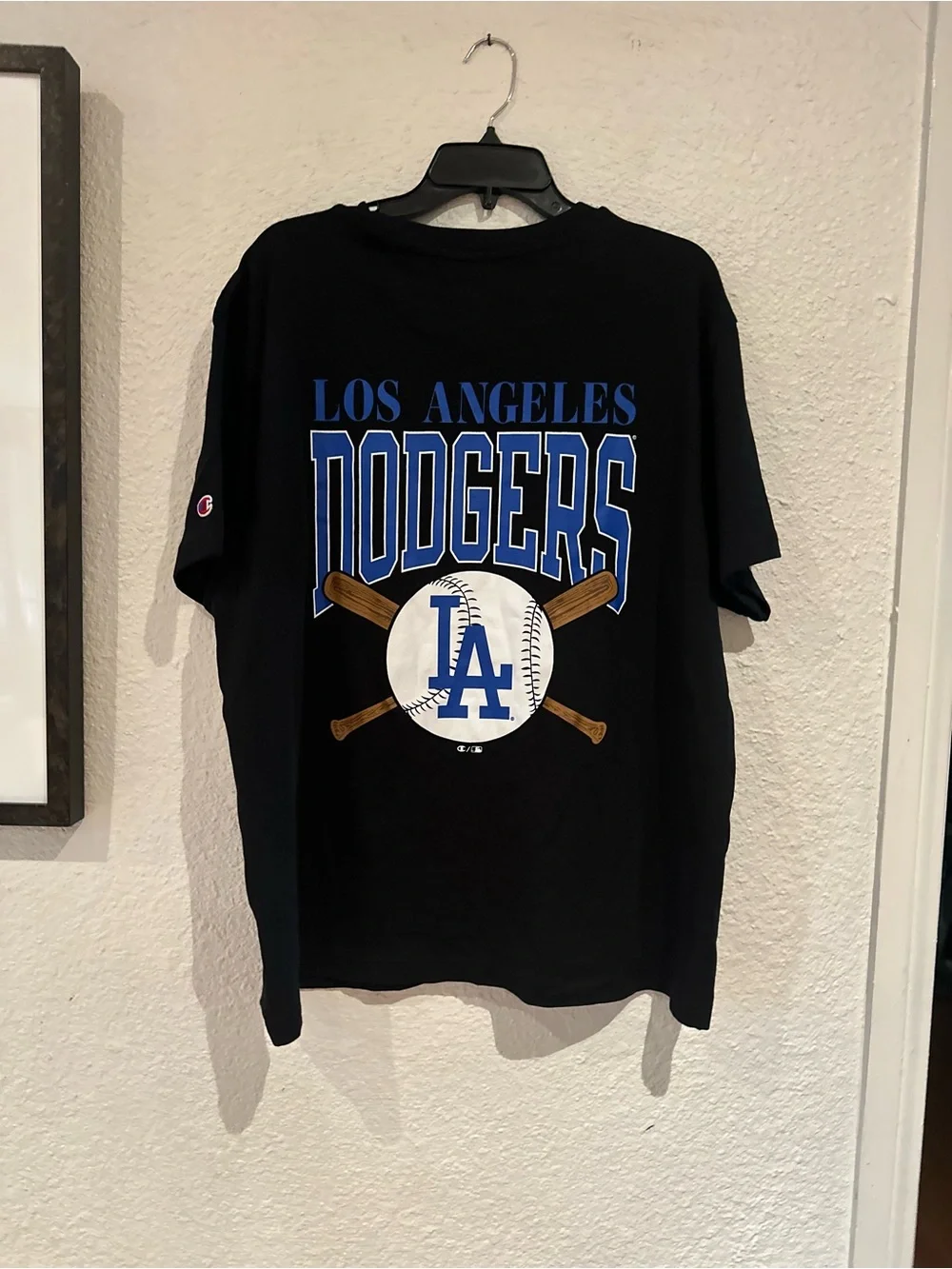 Champion Black Tee with White LA Logo - Men wrinkly - Picture 5 of 6